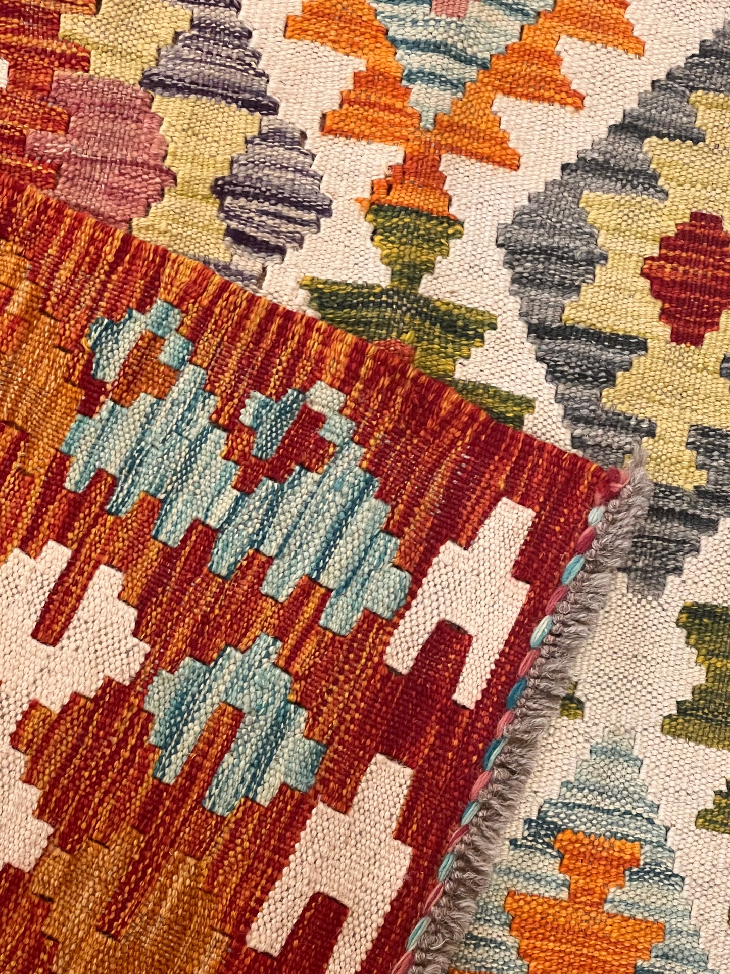 5x7 Fine Quality Handwoven Turkish Kilim Rug – Red & Ivory Geometric Anatolian Rug