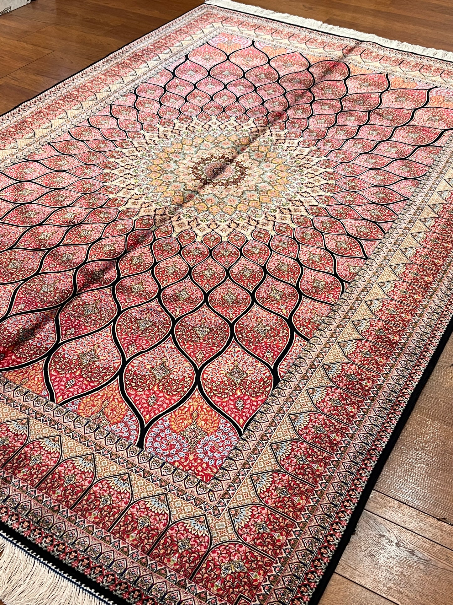 5x8 Luxury Pink Bamboo Silk Rug – Grand Floral Medallion Design – Elegant Turkish Statement Rug