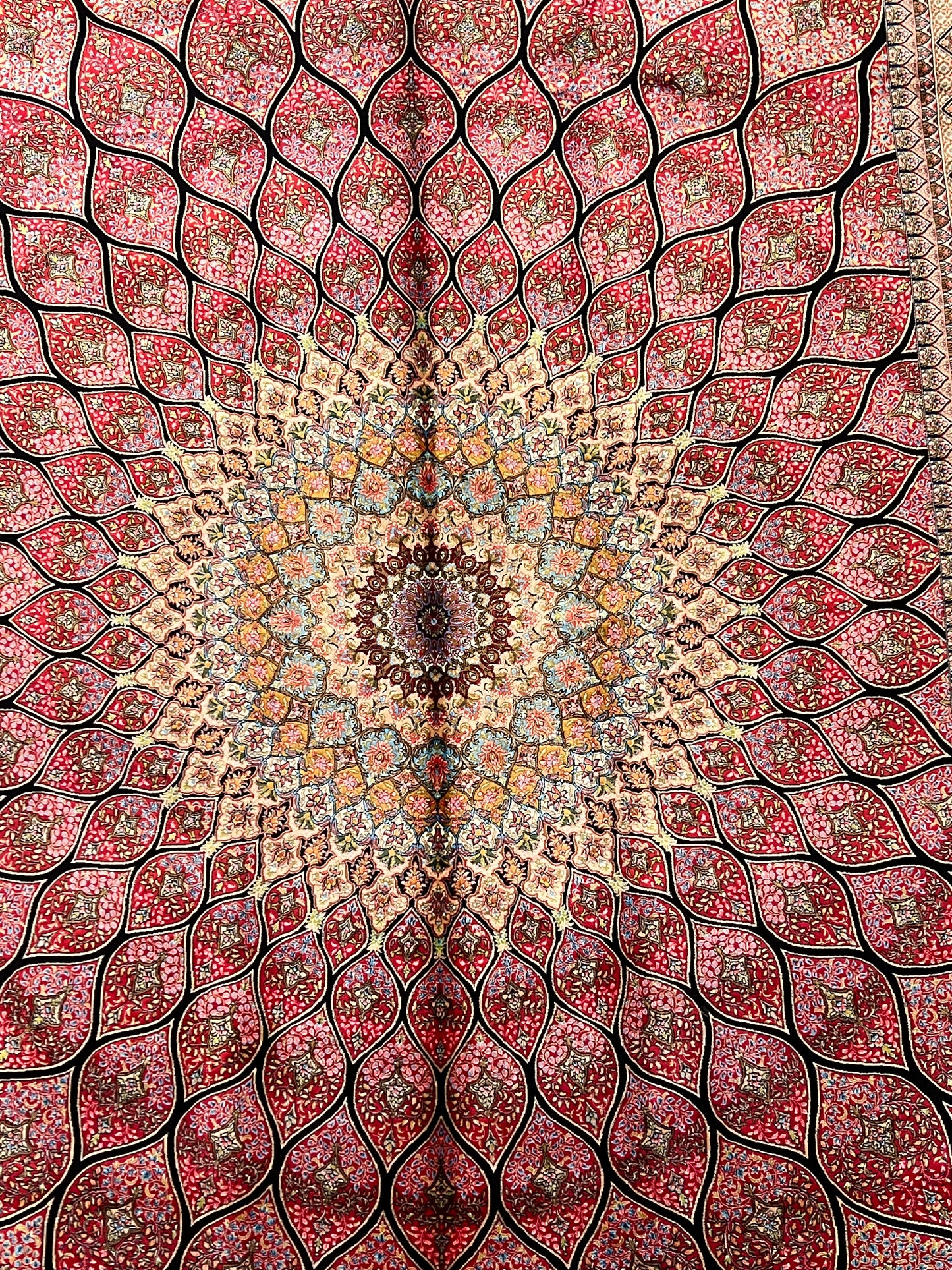 5x8 Luxury Pink Bamboo Silk Rug – Grand Floral Medallion Design – Elegant Turkish Statement Rug