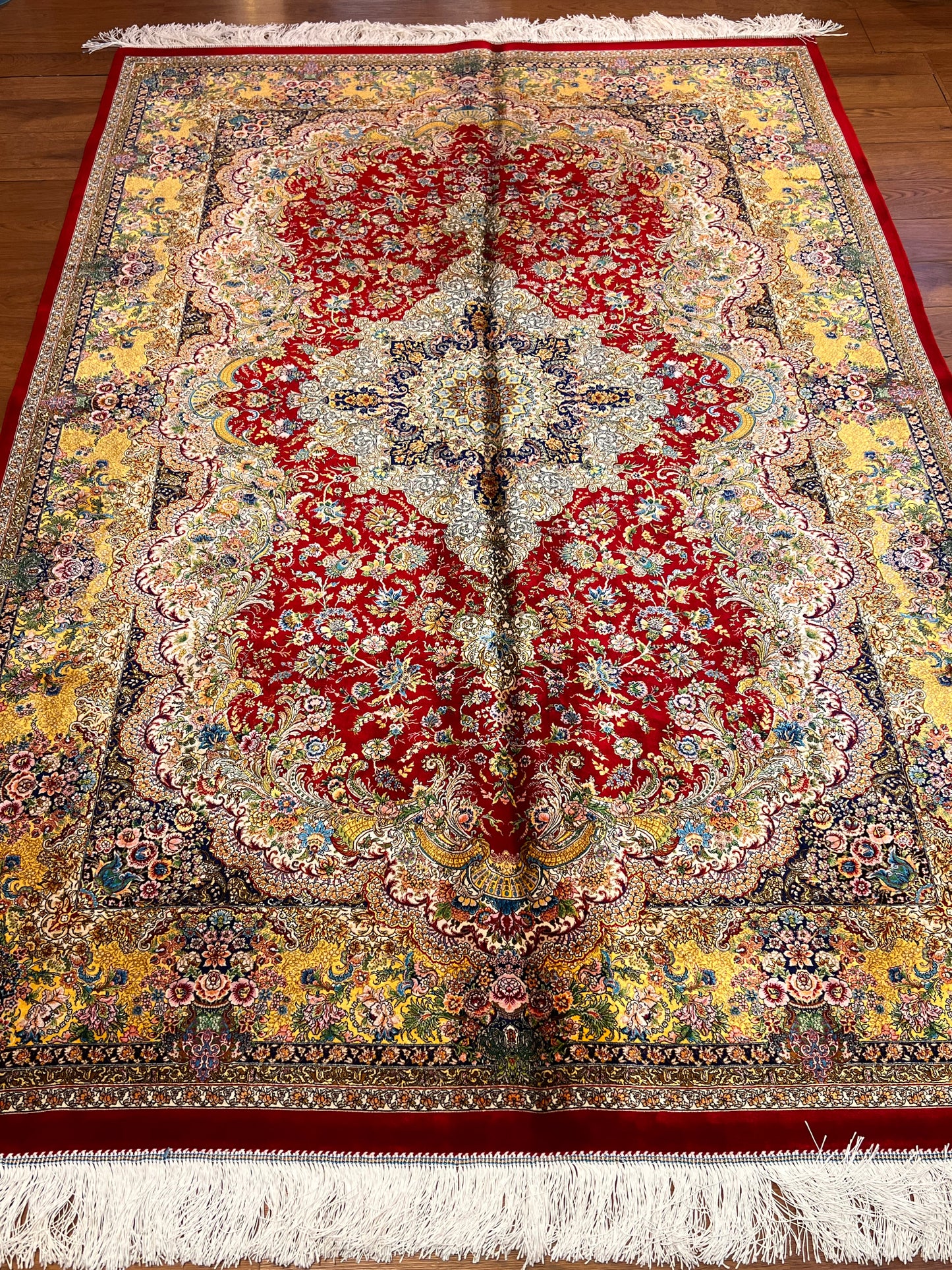 5’ x 8’ Luxury Red Bamboo Silk Rug – Grand Floral Medallion Design, Gold & Ivory Accents, Fine Woven Statement Rug