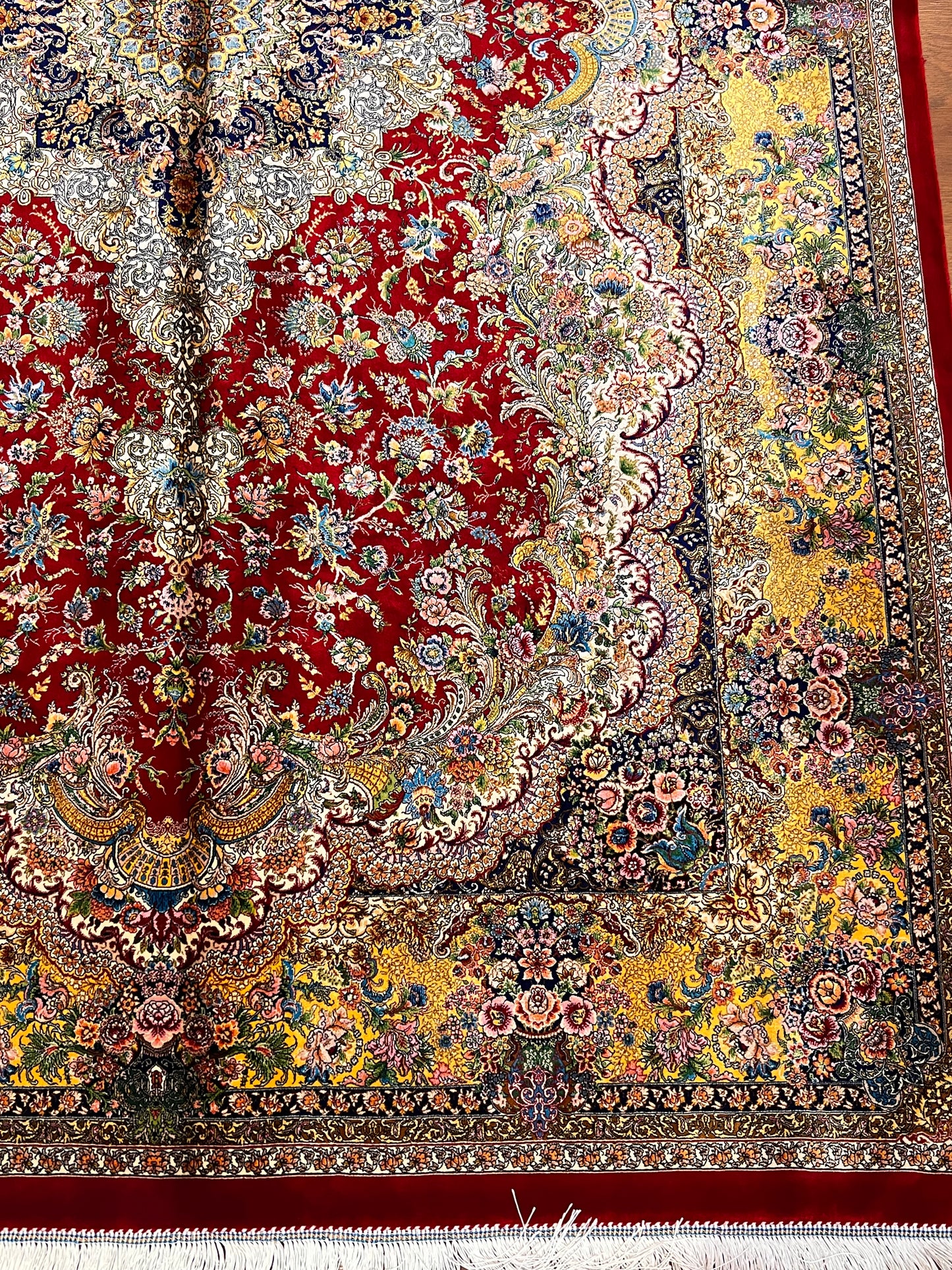 5’ x 8’ Luxury Red Bamboo Silk Rug – Grand Floral Medallion Design, Gold & Ivory Accents, Fine Woven Statement Rug