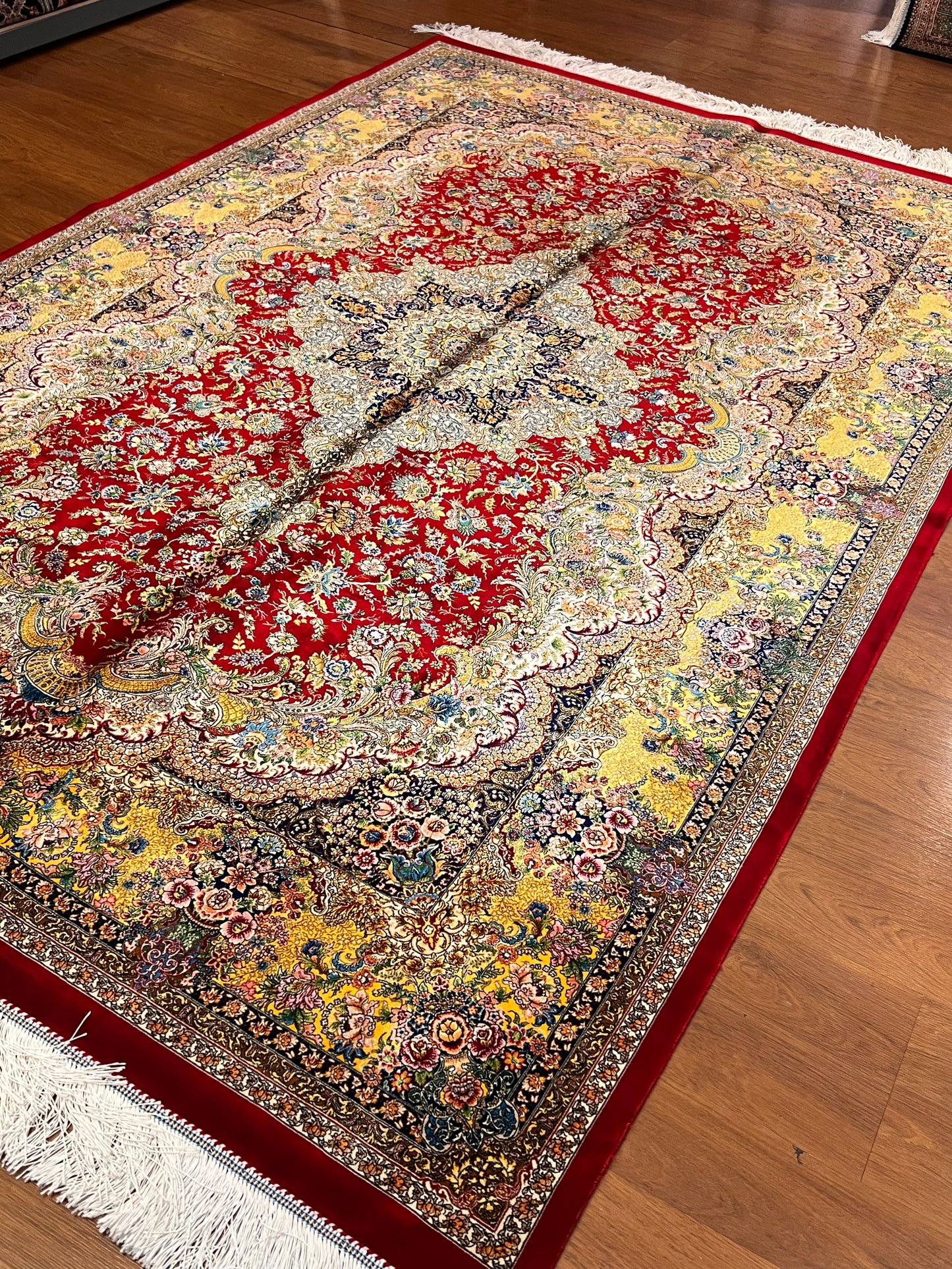 5’ x 8’ Luxury Red Bamboo Silk Rug – Grand Floral Medallion Design, Gold & Ivory Accents, Fine Woven Statement Rug