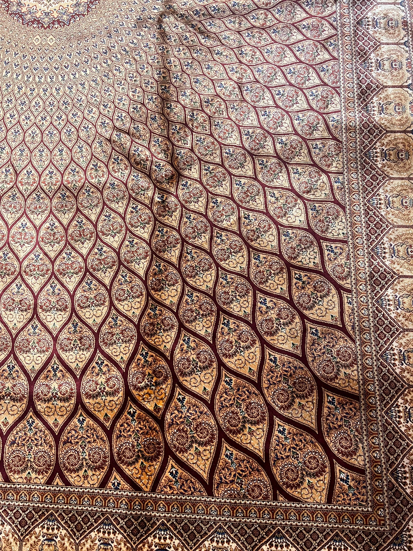 7’ x 10’ Luxury Silk Rug – Burgundy & Ivory Radiating Medallion Design – Intricate Woven Turkish Area Rug