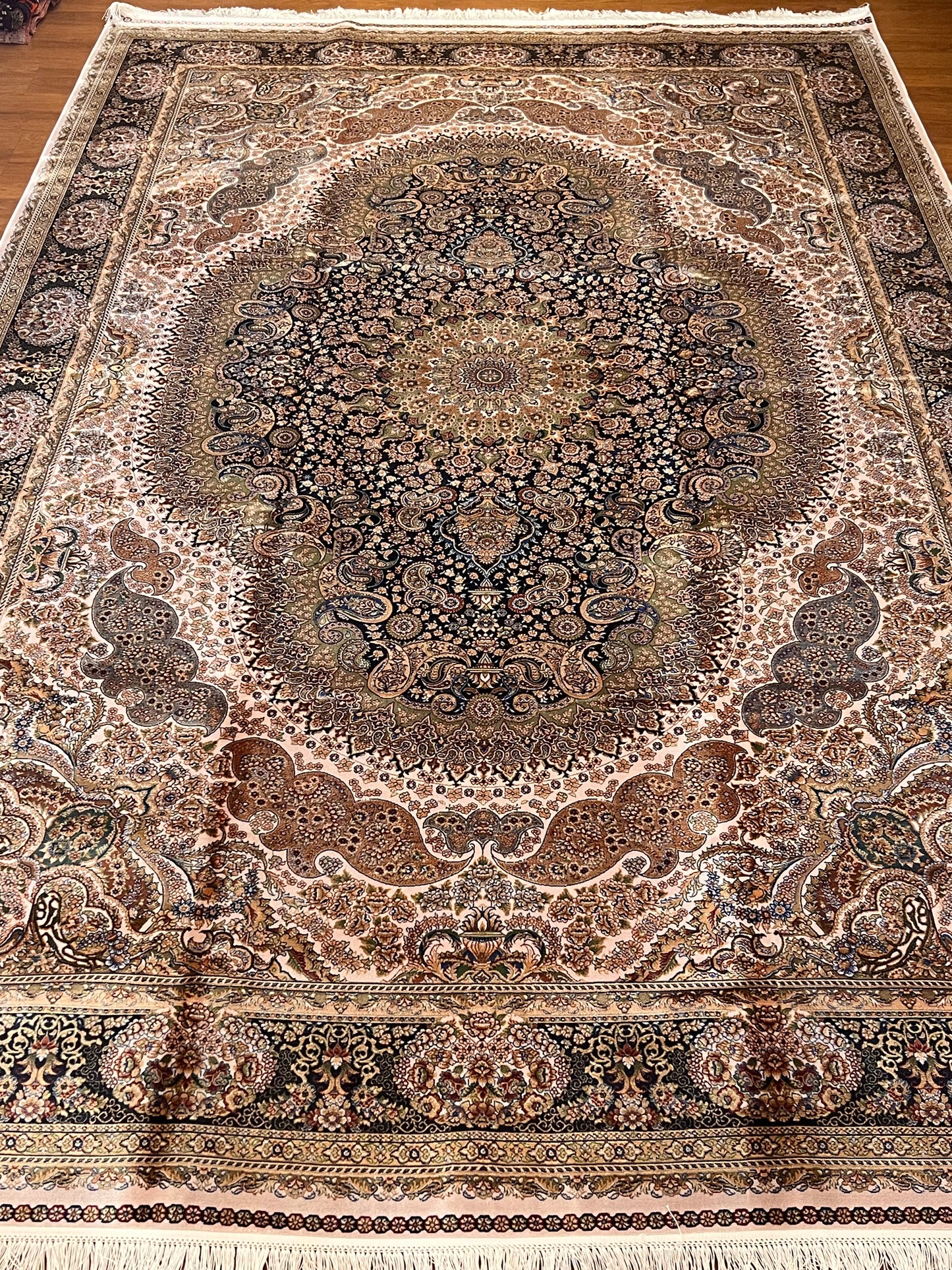 7’ x 10’ Luxury Silk Rug – Navy & Ivory Grand Medallion Design – Ornate Woven Turkish Area Rug