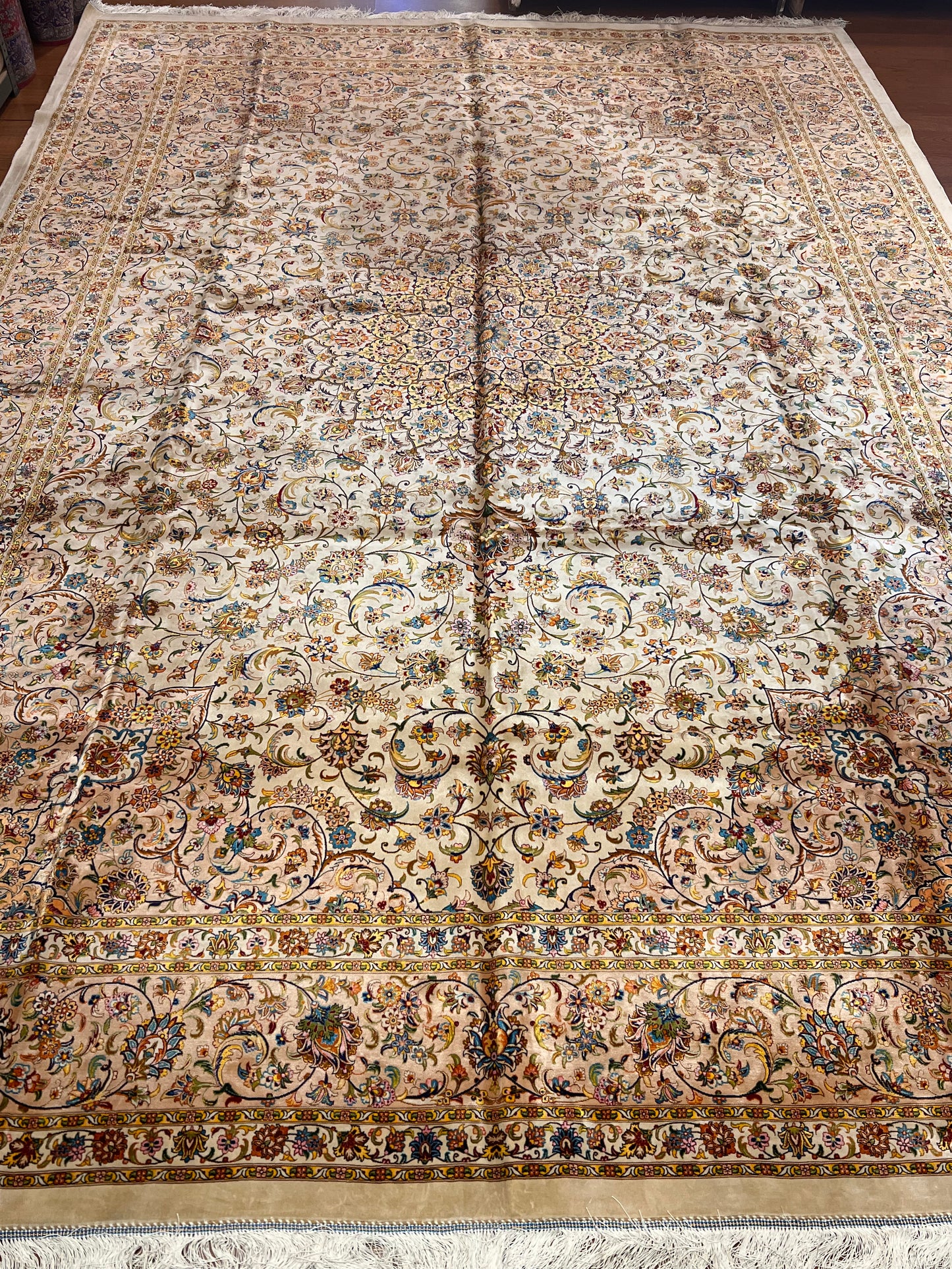 8x12 Silk Rug – Ivory & Beige Floral Medallion Woven Area Rug – Elegant Traditional Large Rug