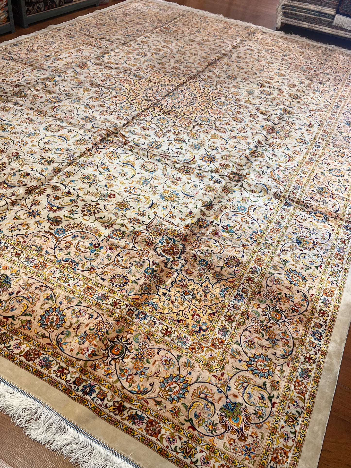 8x12 Silk Rug – Ivory & Beige Floral Medallion Woven Area Rug – Elegant Traditional Large Rug