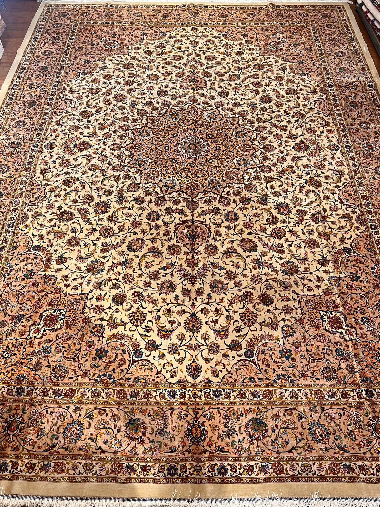 8x12 Silk Rug – Ivory & Beige Floral Medallion Woven Area Rug – Elegant Traditional Large Rug