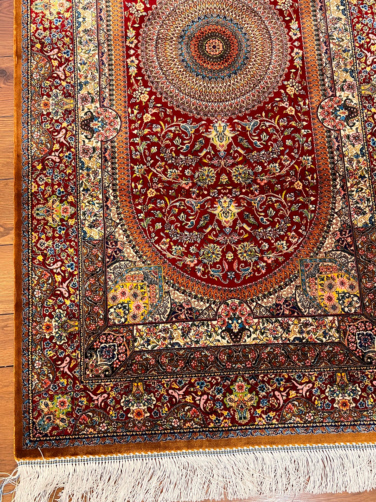 2’7” × 9’9” Bamboo Silk Runner Rug – Red Medallion Traditional Turkish Design