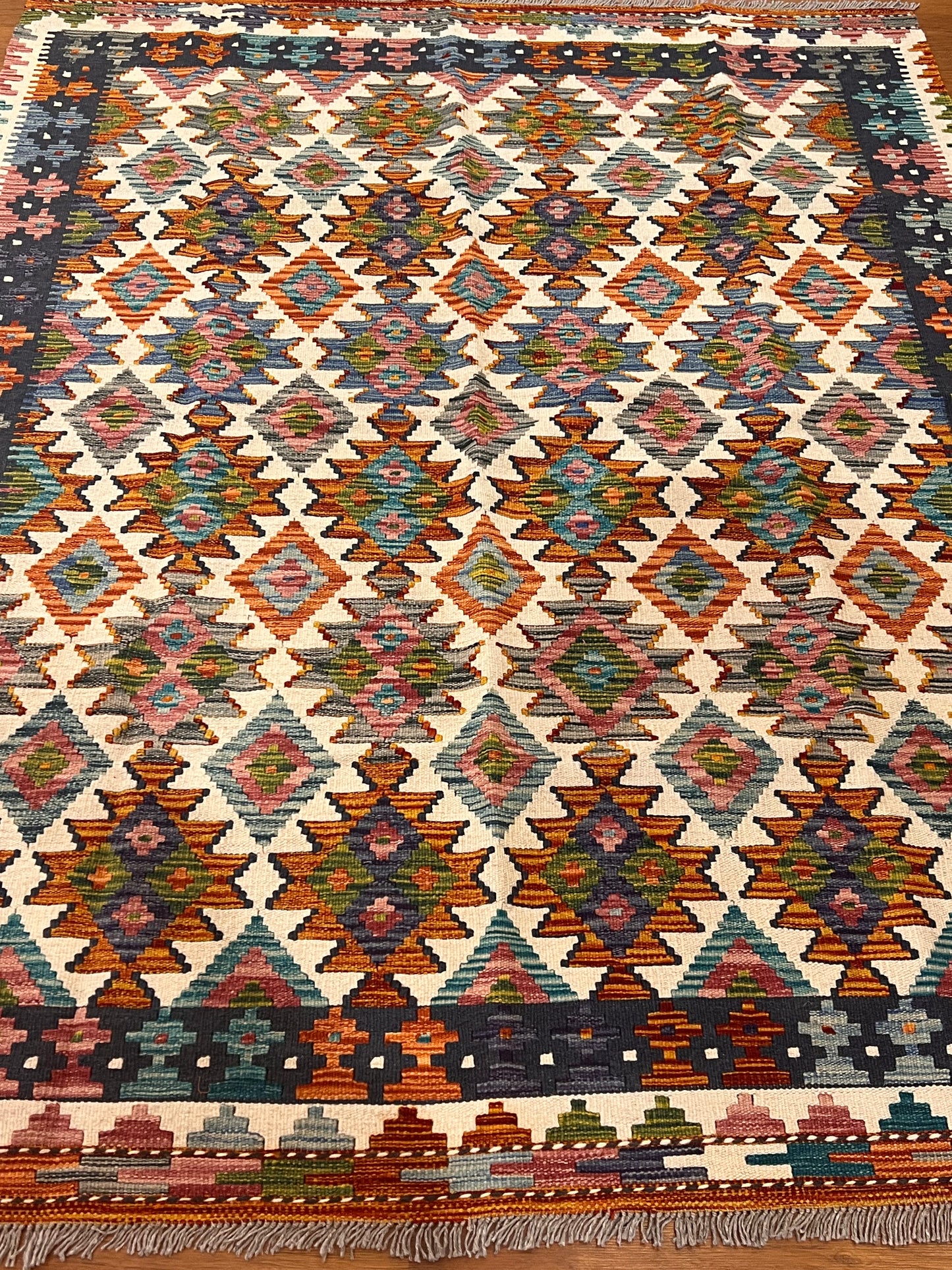 5x7 Fine Quality Handwoven Turkish Kilim Rug – Ivory Geometric Anatolian Area Rug