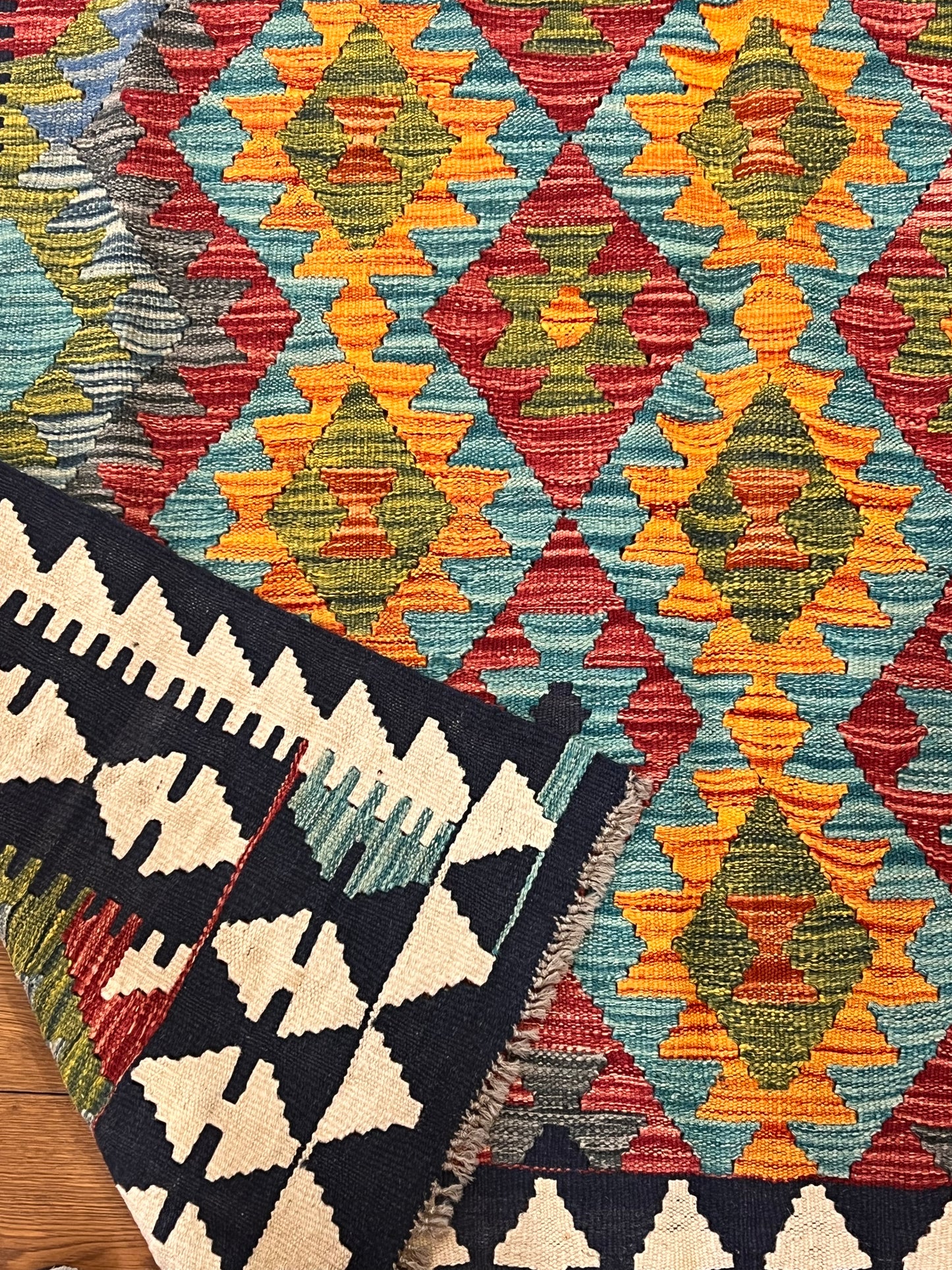 5x7 Fine Quality Handwoven Turkish Kilim Rug – Pastel Geometric Anatolian Area Rug