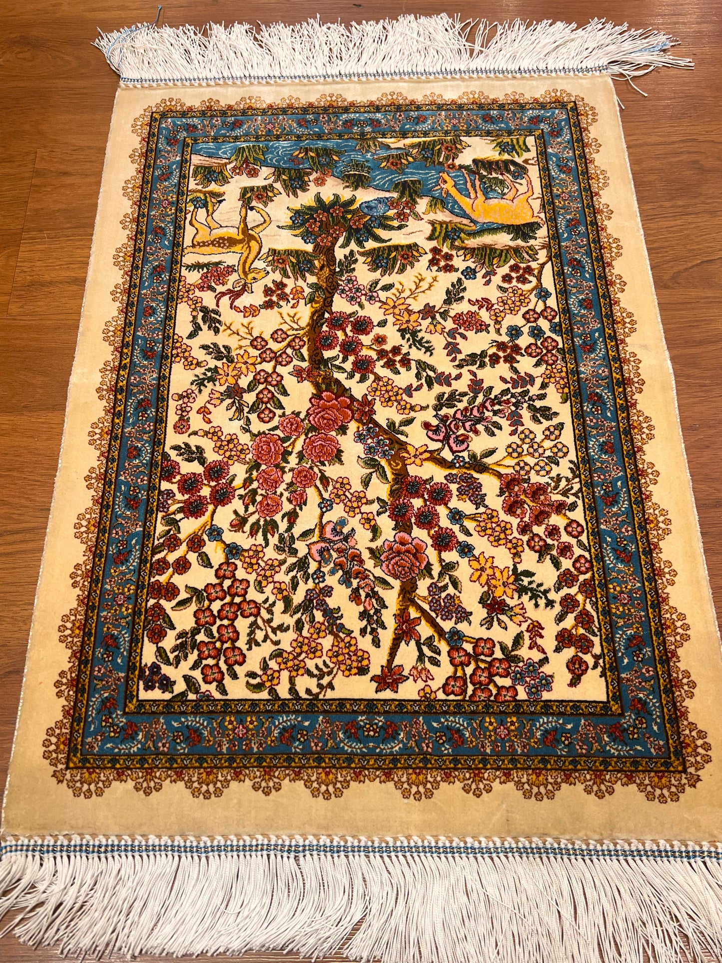 19” x 28” Fine Quality Bamboo Silk Rug – Floral Garden & Deer Design
