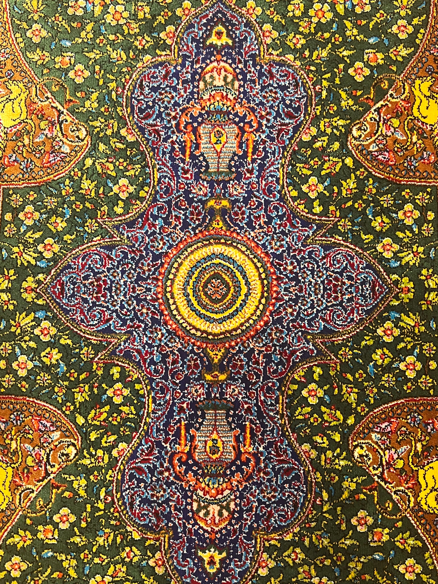 19” x 28” Small Silk Rug – Green & Rust Ornamental Medallion Accent Rug