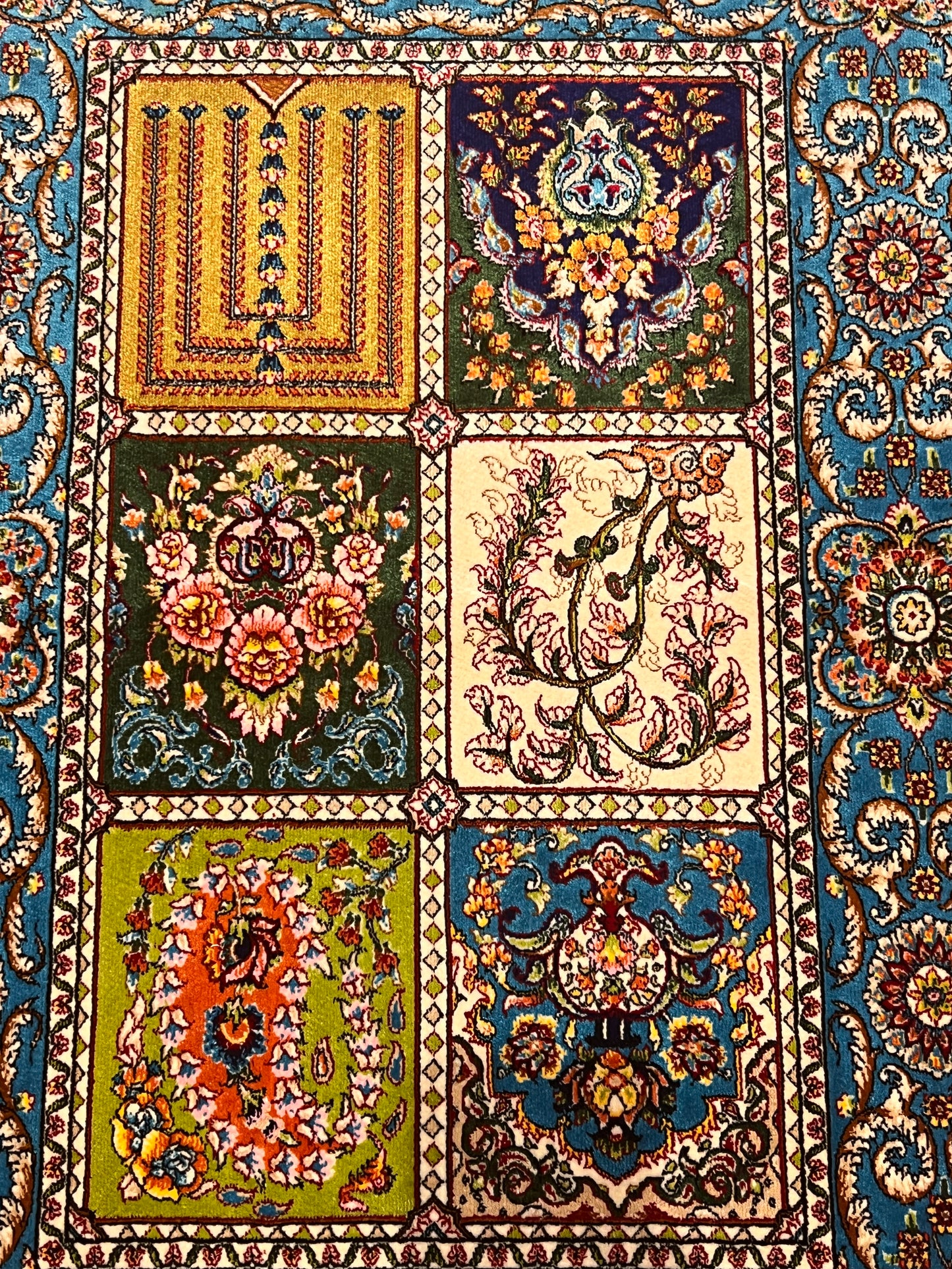 19” x 28” Small Silk Rug – Turquoise Garden Panel Luxury Accent Rug