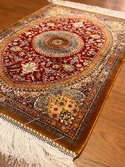 19” x 28” Small Silk Rug – Ruby Red Floral Medallion Luxury Accent Rug
