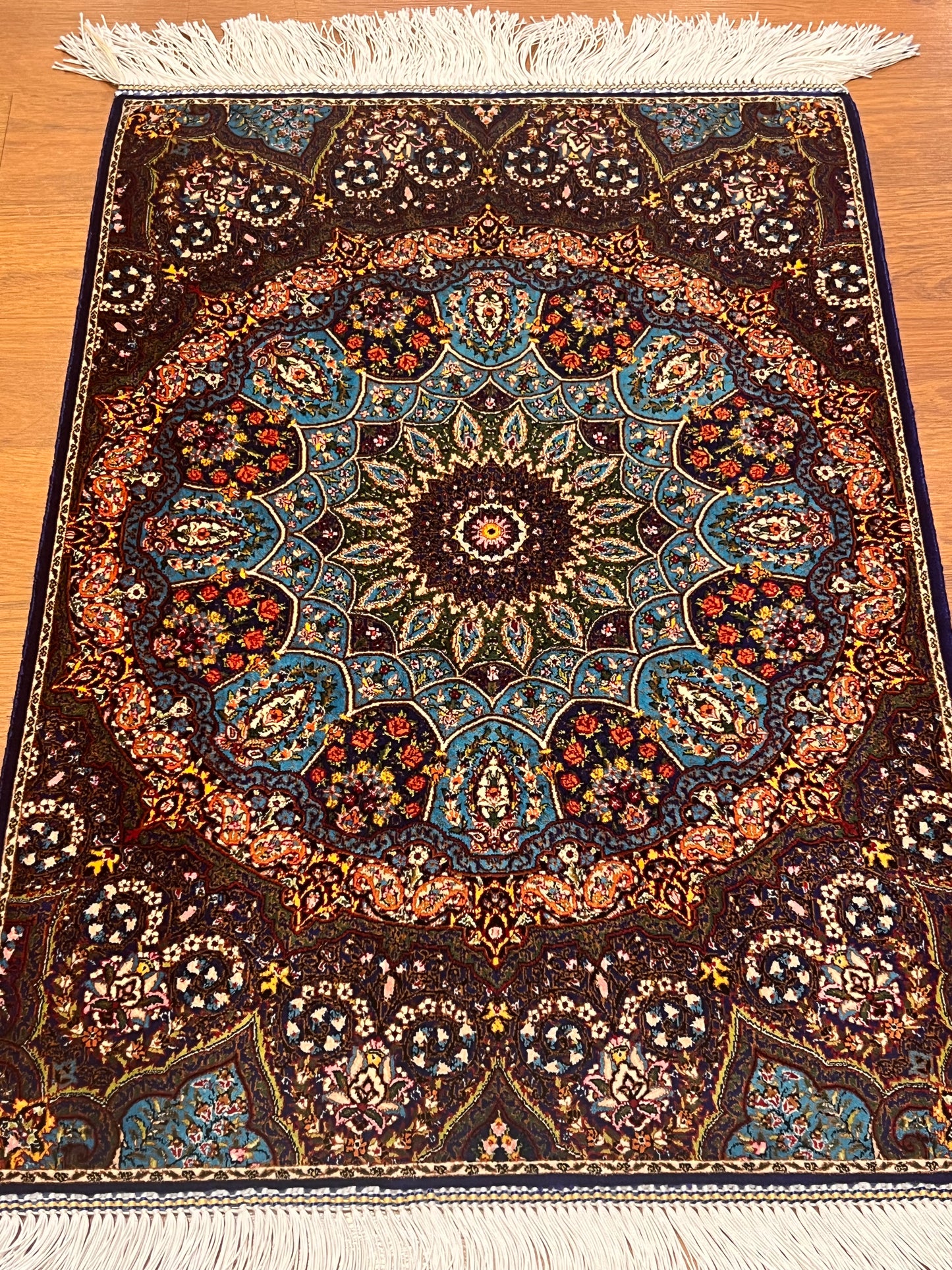 19” x 28” Small Silk Rug – Turquoise & Navy Grand Rosette Luxury Accent Rug