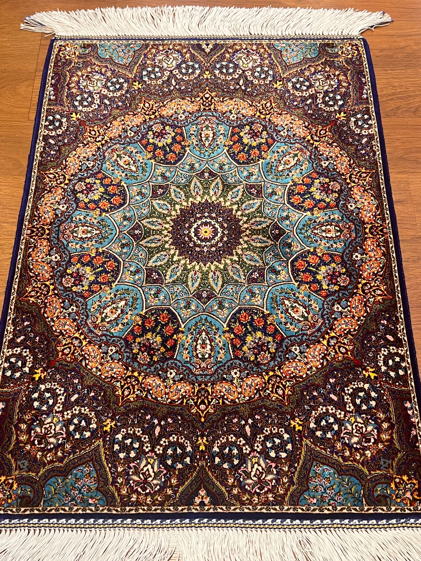19” x 28” Small Silk Rug – Turquoise & Navy Grand Rosette Luxury Accent Rug