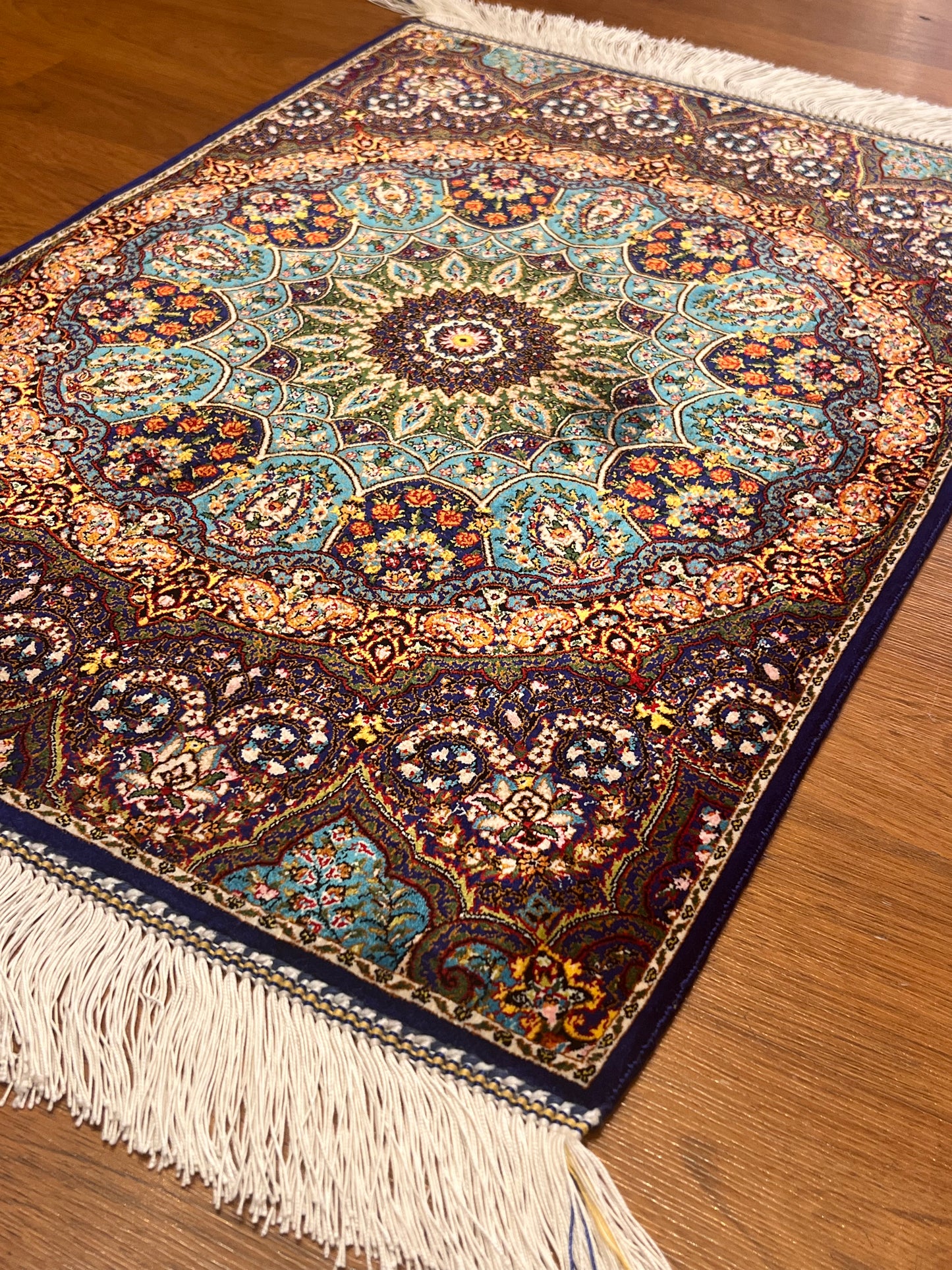 19” x 28” Small Silk Rug – Turquoise & Navy Grand Rosette Luxury Accent Rug