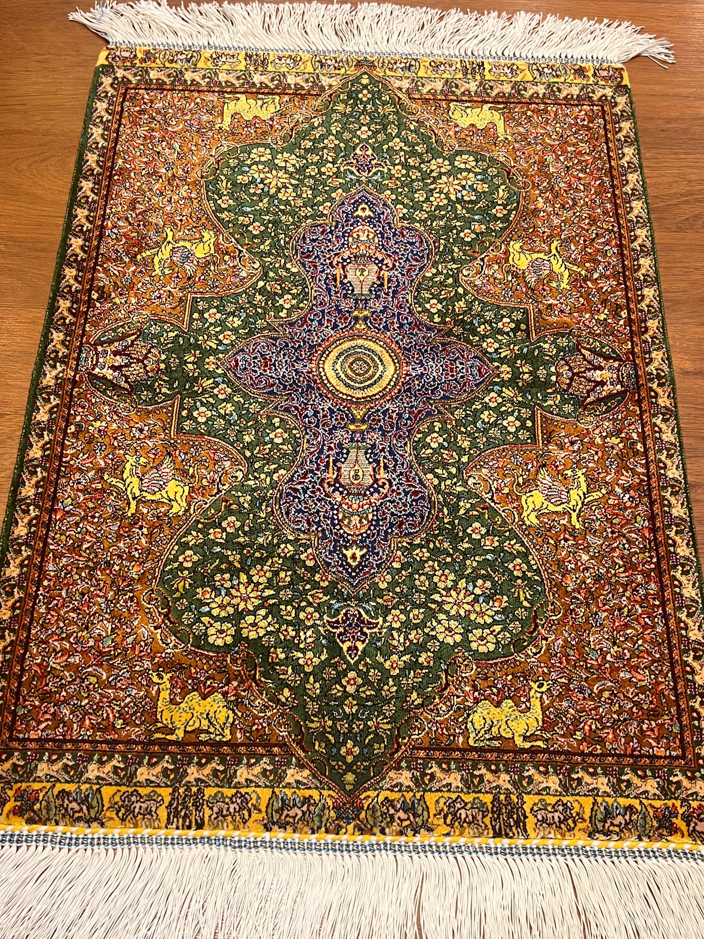 19” x 28” Small Silk Rug – Forest Green & Rust Imperial Medallion Accent Rug