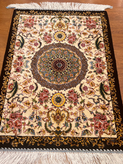 19” x 28” Small Silk Rug – Ivory Floral & Turquoise Medallion Luxury Accent Rug