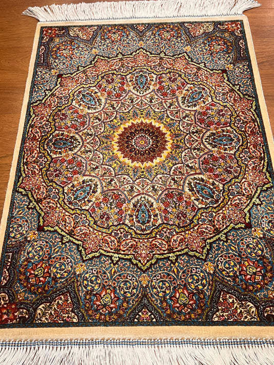 19” x 28” Small Silk Rug – Ivory & Deep Blue Sunburst Medallion Luxury Accent Rug