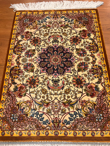 19” x 28” Small Silk Rug – Ivory & Navy Botanical Medallion Luxury Accent Rug