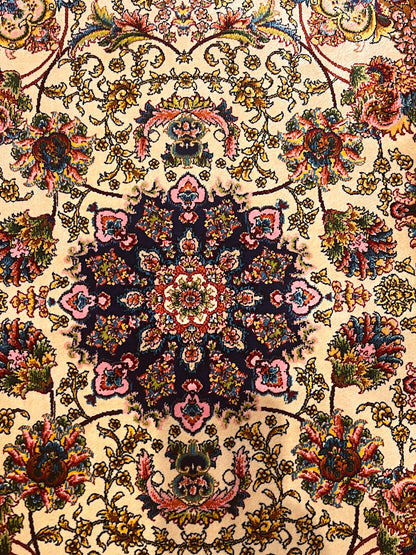 19” x 28” Small Silk Rug – Ivory & Navy Botanical Medallion Luxury Accent Rug