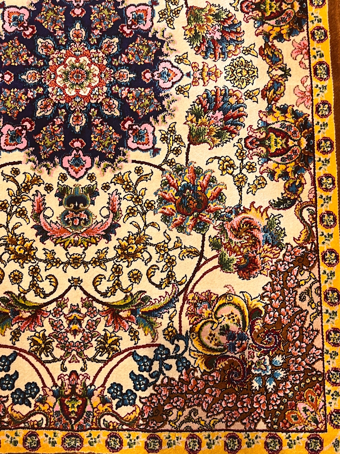 19” x 28” Small Silk Rug – Ivory & Navy Botanical Medallion Luxury Accent Rug
