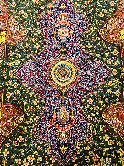 23” × 35” Luxury Turkish Silk Rug – Emerald Green & Gold Oriental Medallion, Hereke-Inspired Floral Accent Rug