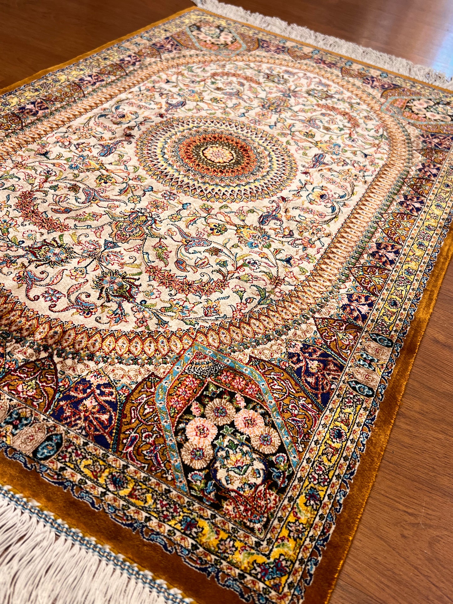 23” × 35” Luxury Turkish Silk Rug – Ivory & Golden Brown Floral Medallion, Hereke-Inspired Oriental Accent Rug