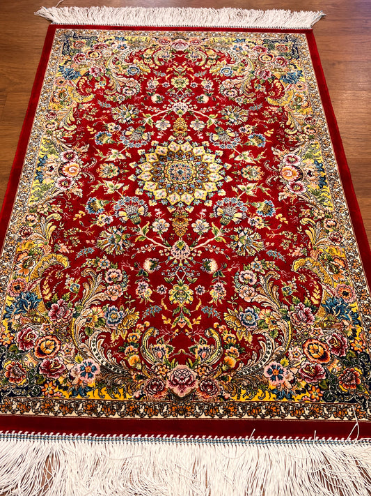 23” × 35” Luxury Turkish Silk Rug – Ruby Red & Gold Floral Medallion, Hereke-Inspired Oriental Accent Rug