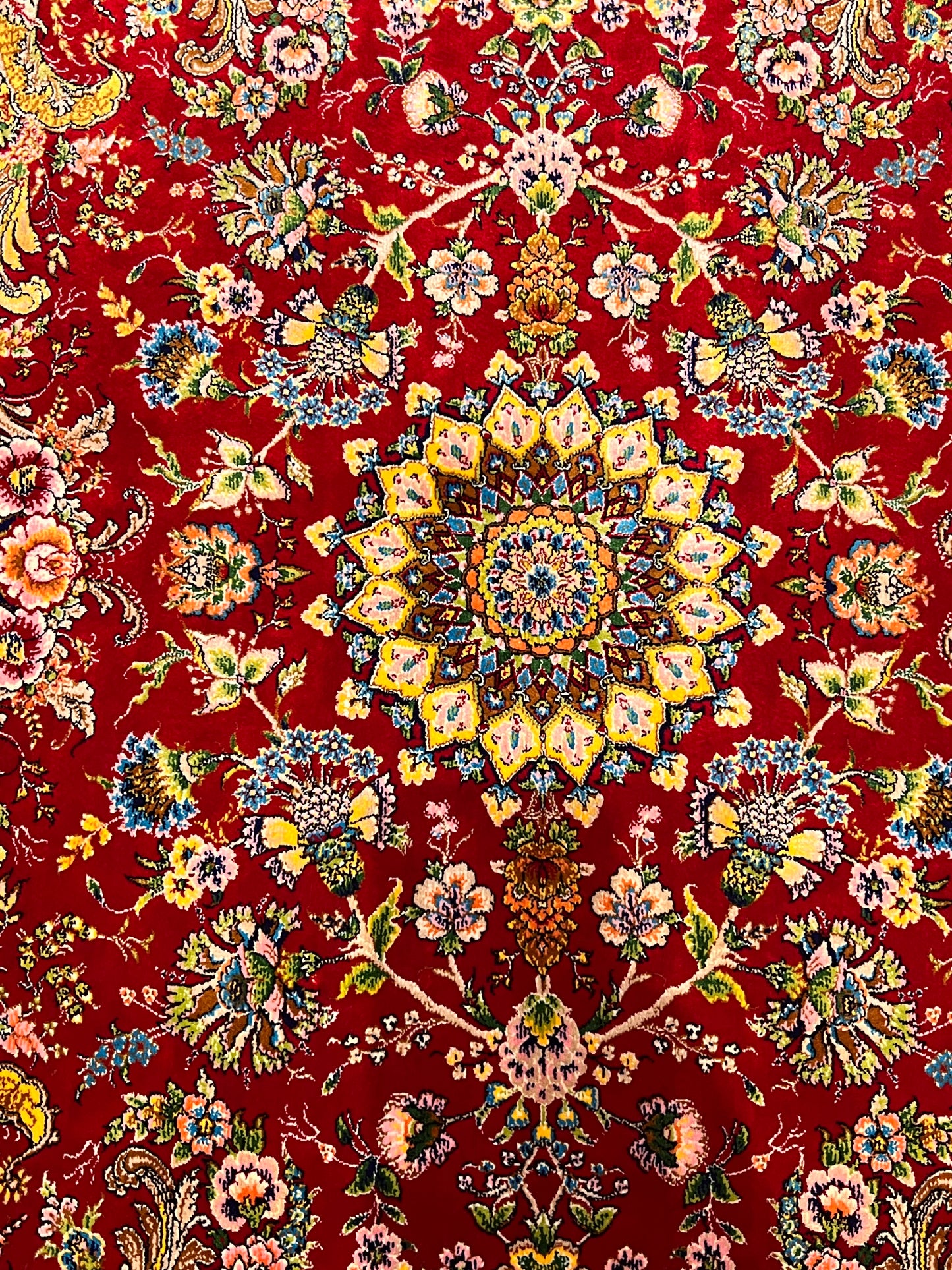 23” × 35” Luxury Turkish Silk Rug – Ruby Red & Gold Floral Medallion, Hereke-Inspired Oriental Accent Rug