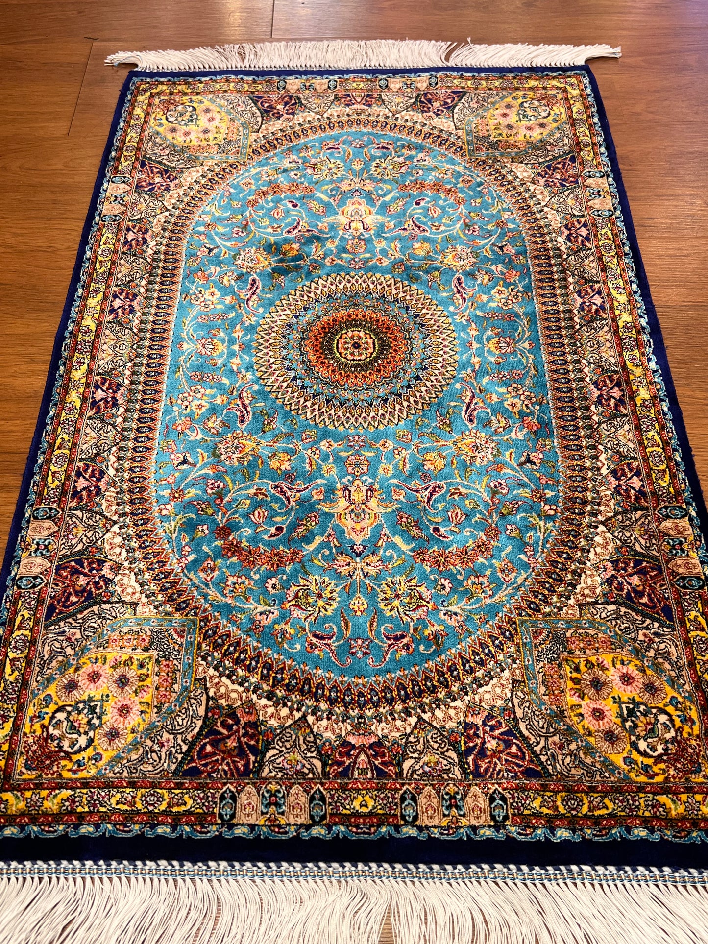23” × 35” Luxury Turkish Silk Rug – Turquoise Blue & Navy Floral Medallion, Hereke-Inspired Small Accent Rug
