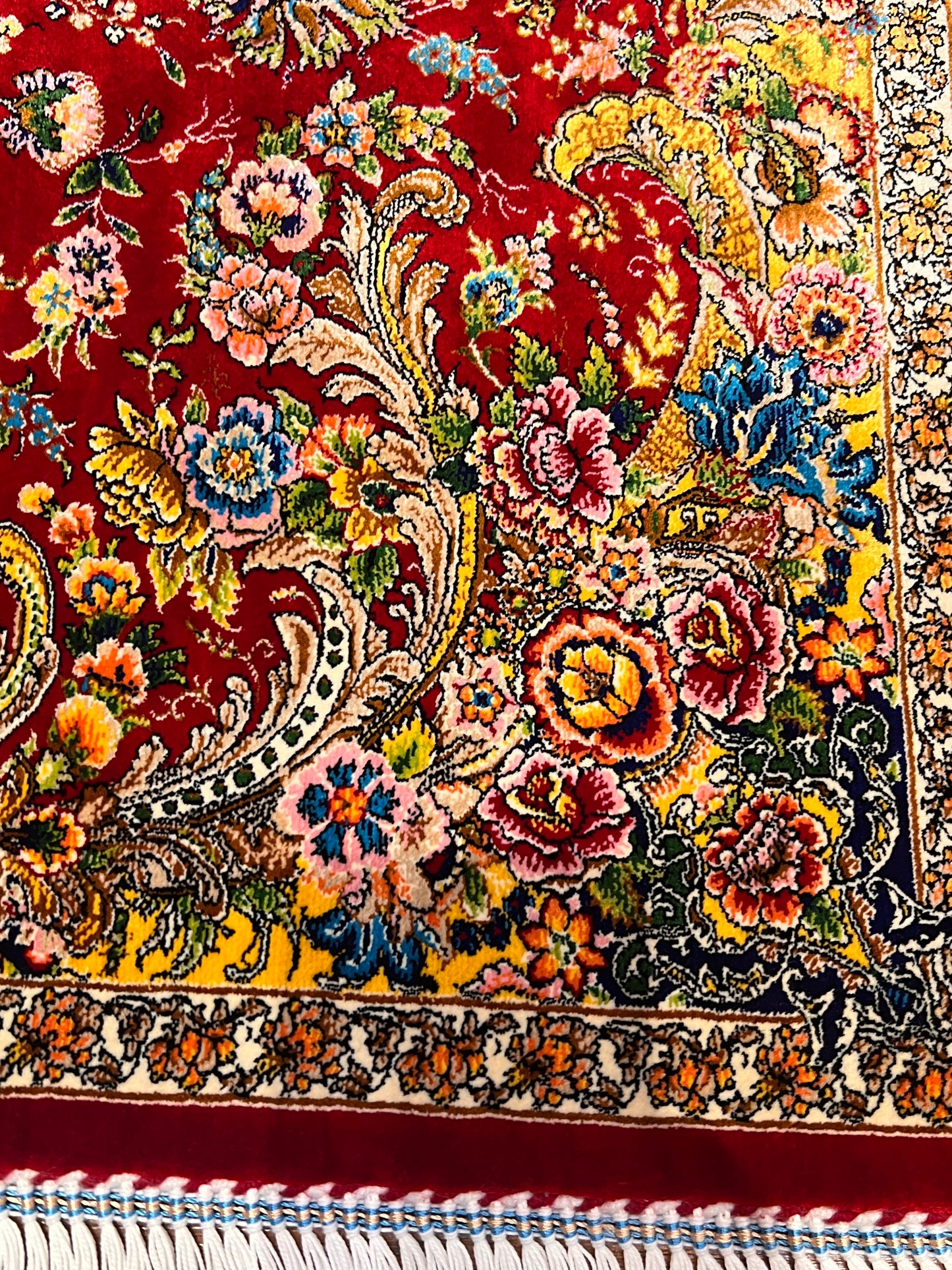 23” x 35” Luxury Turkish Silk Rug – Ruby Red Floral Medallion Design, Oriental Accent Rug with Hand-Finished Fringe