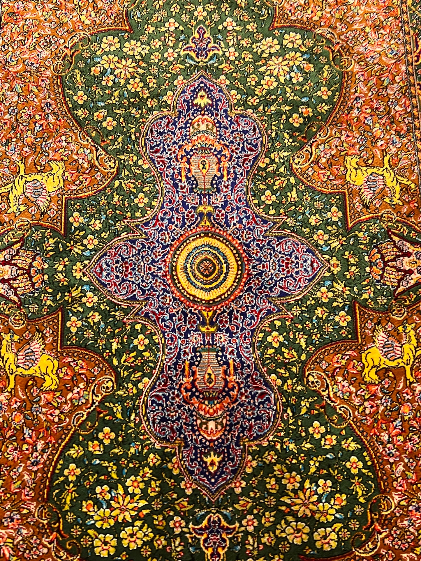 23” x 35” Luxury Turkish Silk Rug – Emerald Green & Gold Oriental Medallion Rug, Traditional Floral Accent Rug with Handmade Fringe