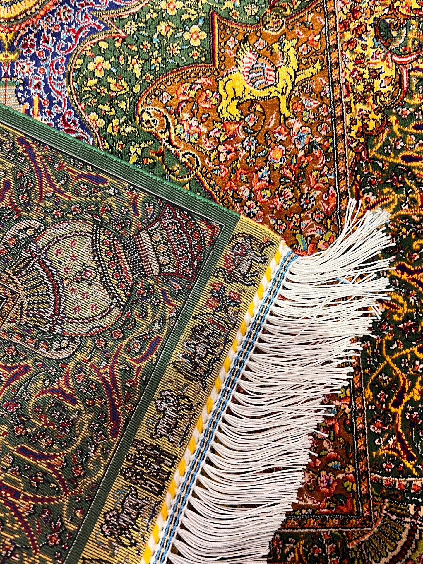 23” x 35” Luxury Turkish Silk Rug – Emerald Green & Gold Oriental Medallion Rug, Traditional Floral Accent Rug with Handmade Fringe