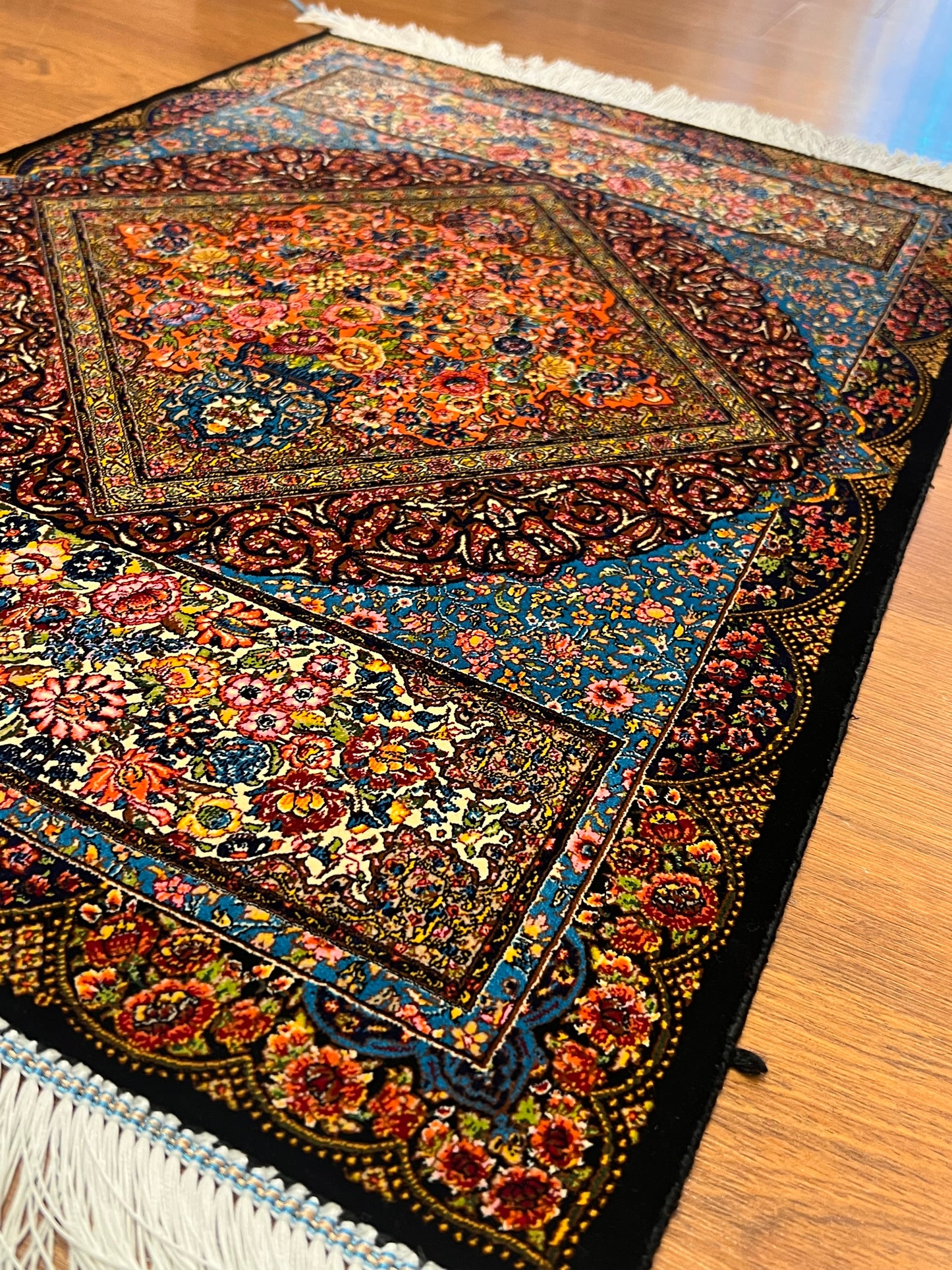 23” x 35” Luxury Turkish Silk Rug – Elegant Floral Medallion Design, Black & Turquoise Blue Accent Rug