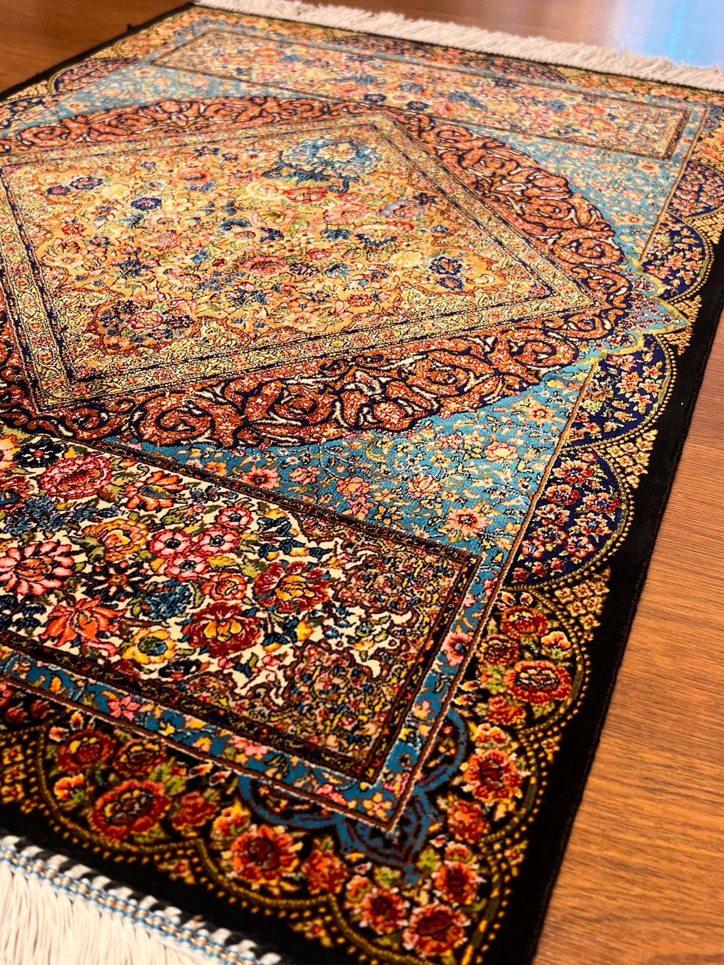 23” x 35” Luxury Turkish Silk Rug – Elegant Floral Medallion Design, Black & Turquoise Blue Accent Rug
