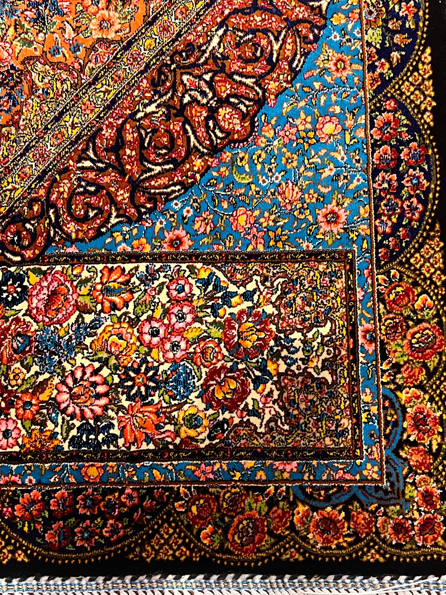 23” x 35” Luxury Turkish Silk Rug – Elegant Floral Medallion Design, Black & Turquoise Blue Accent Rug