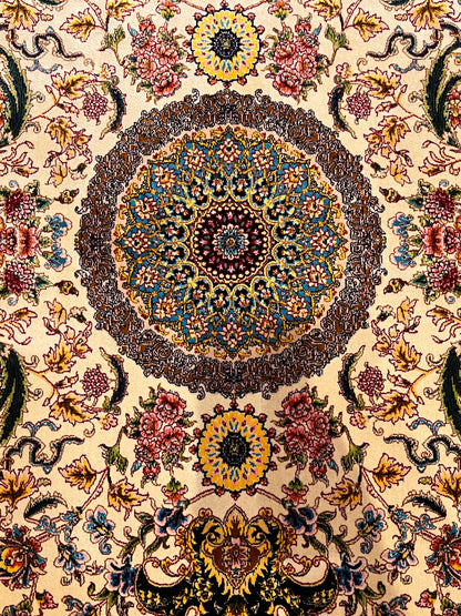 23” × 35” Luxury Turkish Silk Rug – Ivory & Black Floral Medallion Design, Elegant Small Accent Rug