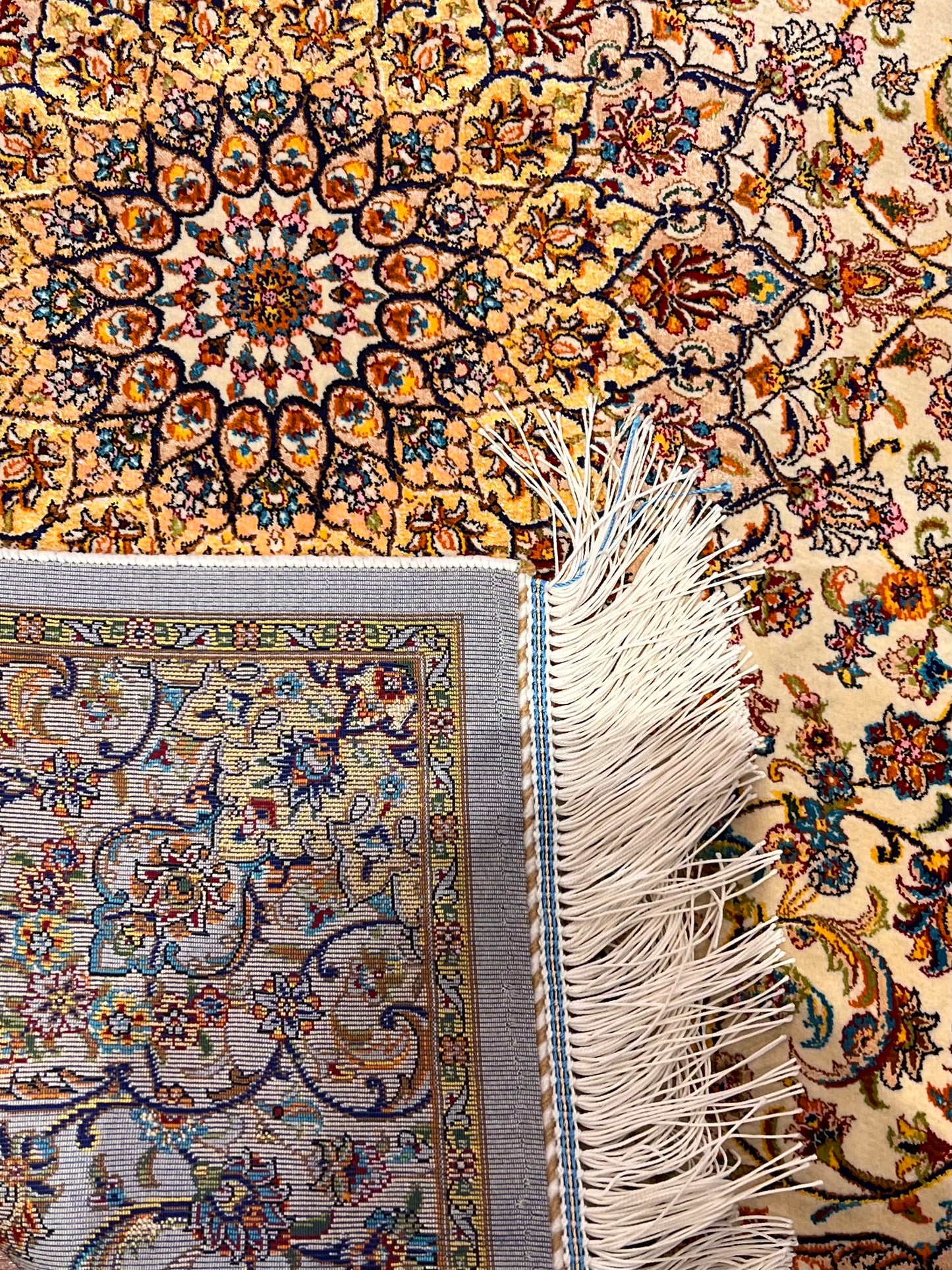 23” × 35” Luxury Turkish Bamboo Silk Rug – Elegant Ivory & Beige Floral Medallion Accent Rug