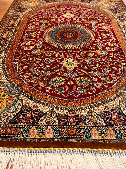 23” × 35” Luxury Turkish Bamboo Silk Rug – Ruby Red & Gold Floral Medallion, Elegant Small Accent Rug