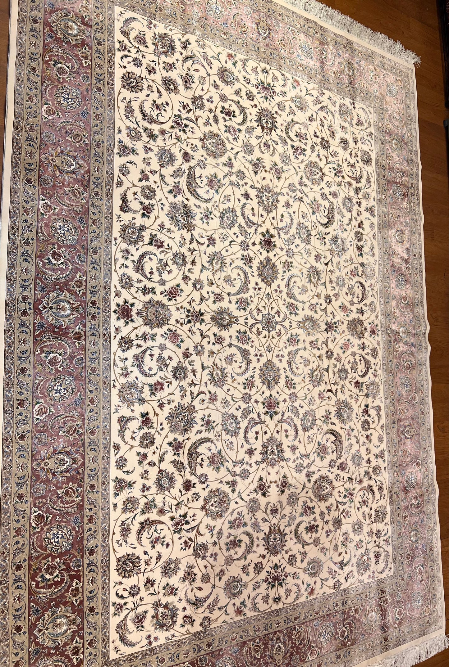 Luxury Turkish Bamboo Silk Area Rug 6.5x9.8 ft, Cream Floral Oriental Hereke Style Rug