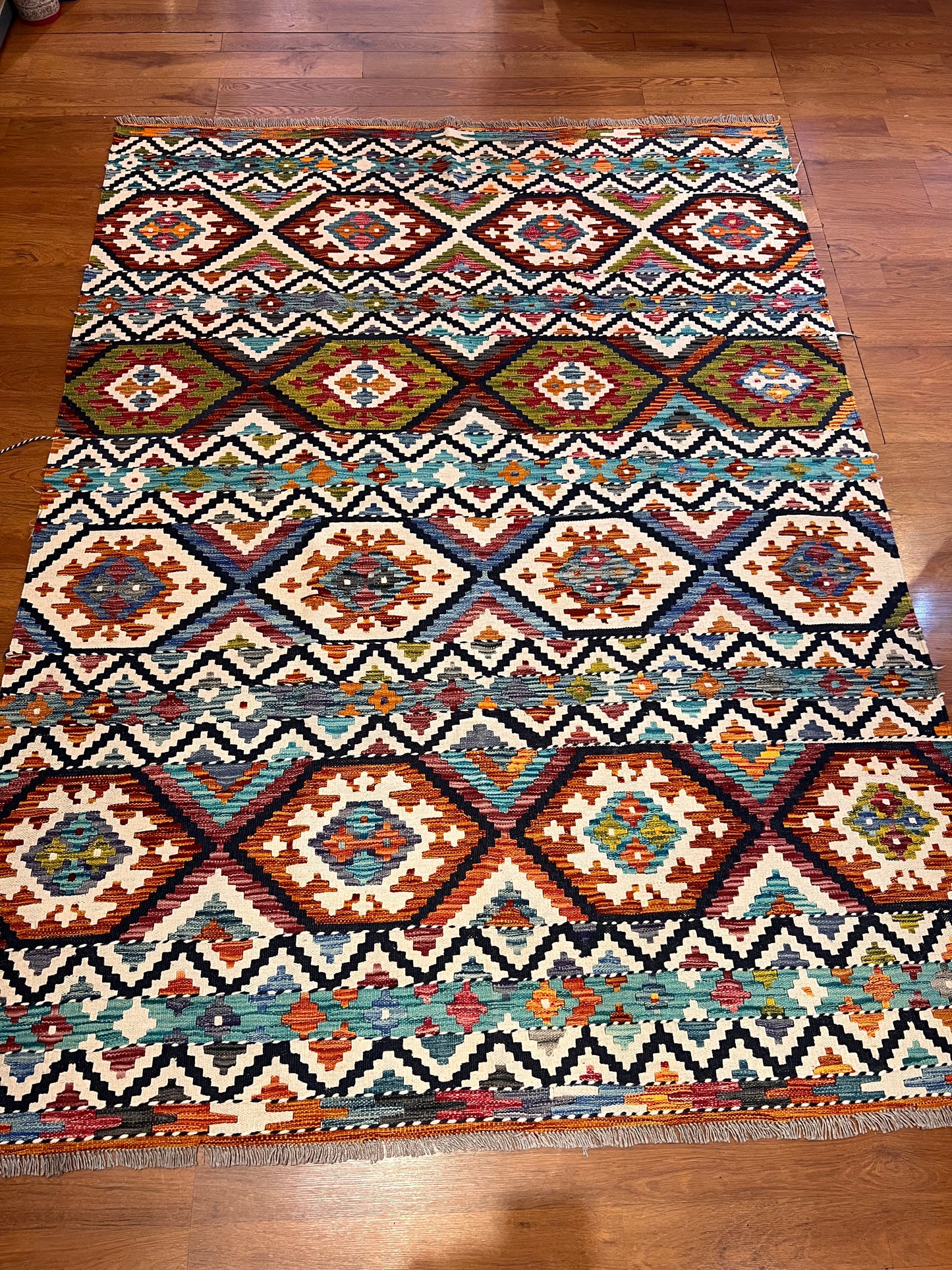 Handmade Natural Dye Kilim Rug – 8’ x 6’