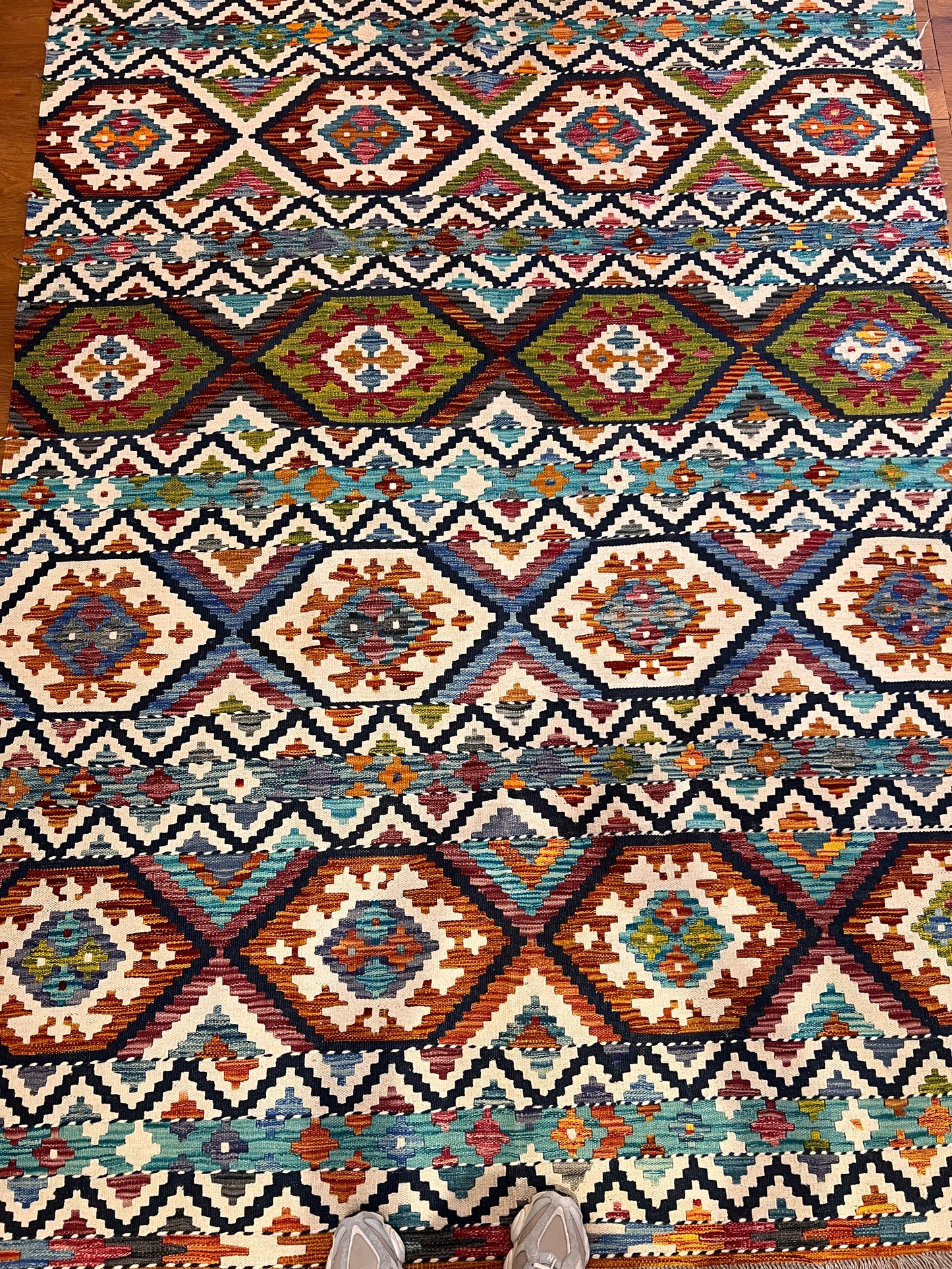 Handmade Natural Dye Kilim Rug – 8’ x 6’