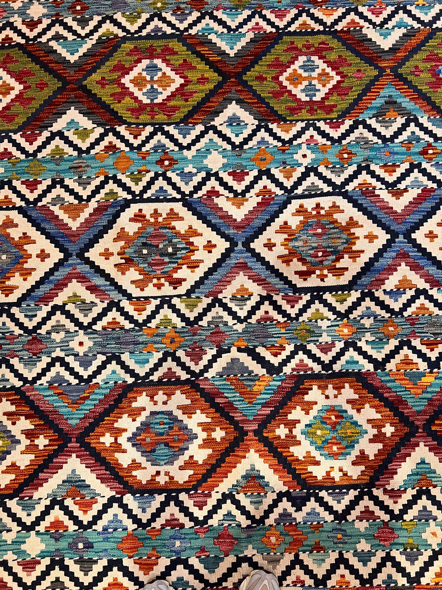 Handmade Natural Dye Kilim Rug – 8’ x 6’