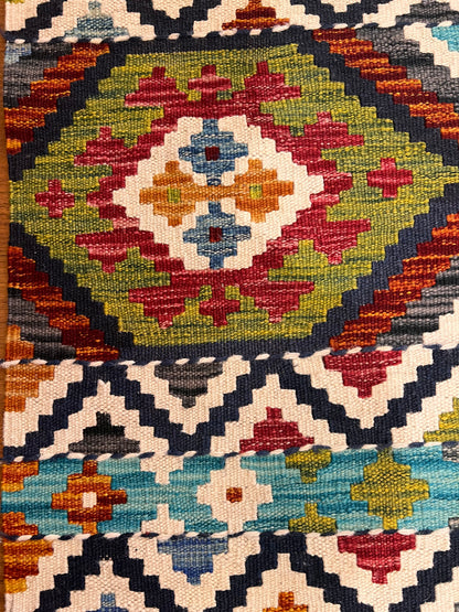 Handmade Natural Dye Kilim Rug – 8’ x 6’