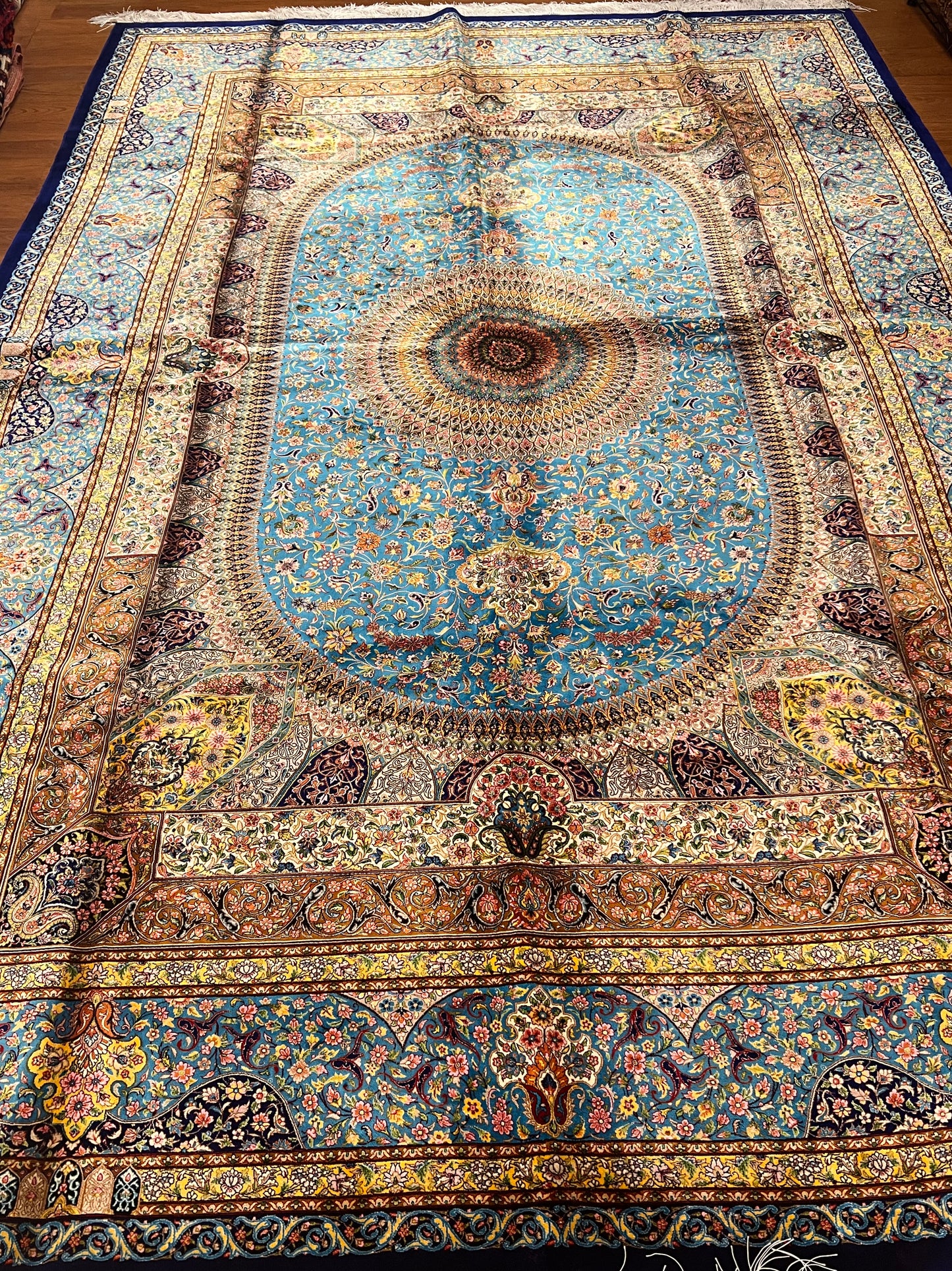 Blue Medallion Bamboo Silk Rug – 6’6” x 9’8”