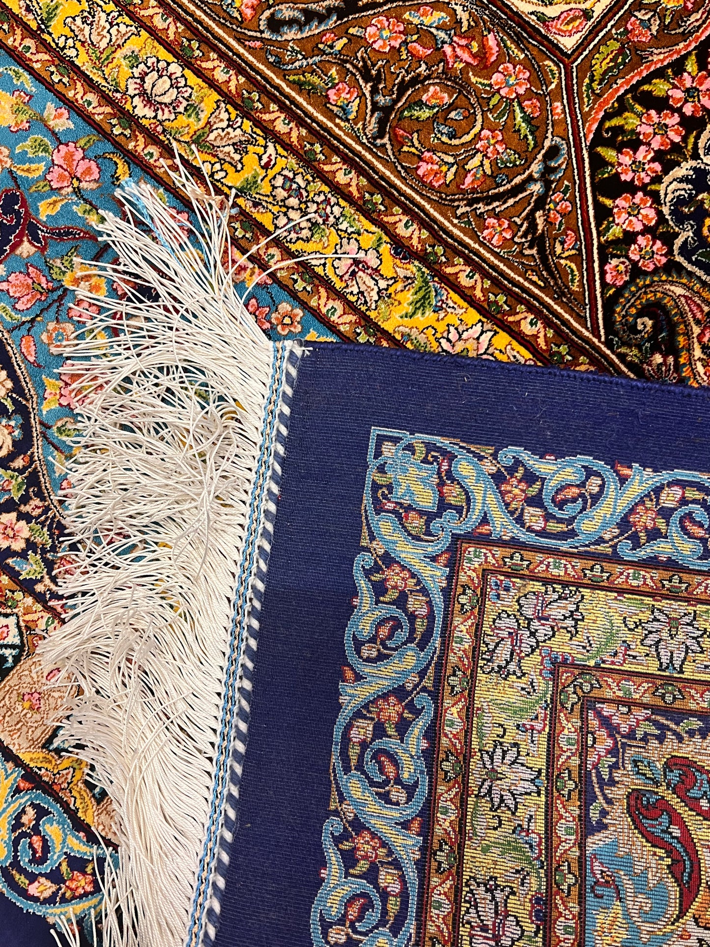 Blue Medallion Bamboo Silk Rug – 6’6” x 9’8”