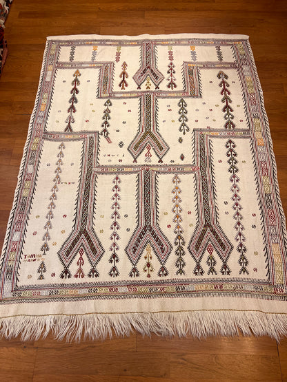Vintage Turkish Embroidered Kilim Rug – 6’5” × 5’1” – Handwoven Wool Flatweave – 80–90 Year Old Anatolian Kilim – One-of-a-Kind