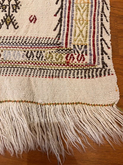 Vintage Turkish Embroidered Kilim Rug – 6’5” × 5’1” – Handwoven Wool Flatweave – 80–90 Year Old Anatolian Kilim – One-of-a-Kind